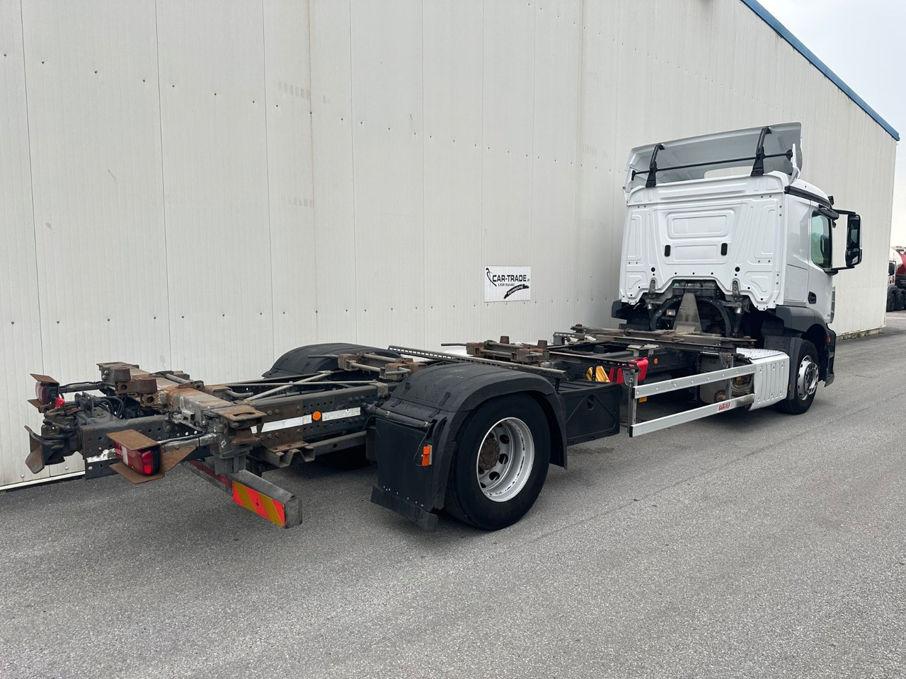 Mercedes-Benz Actros 1946 - Camión portacontenedore/ Intercambiable: foto 5 Mercedes-Benz Actros 1946 - Camión portacontenedore/ Intercambiable: foto 5