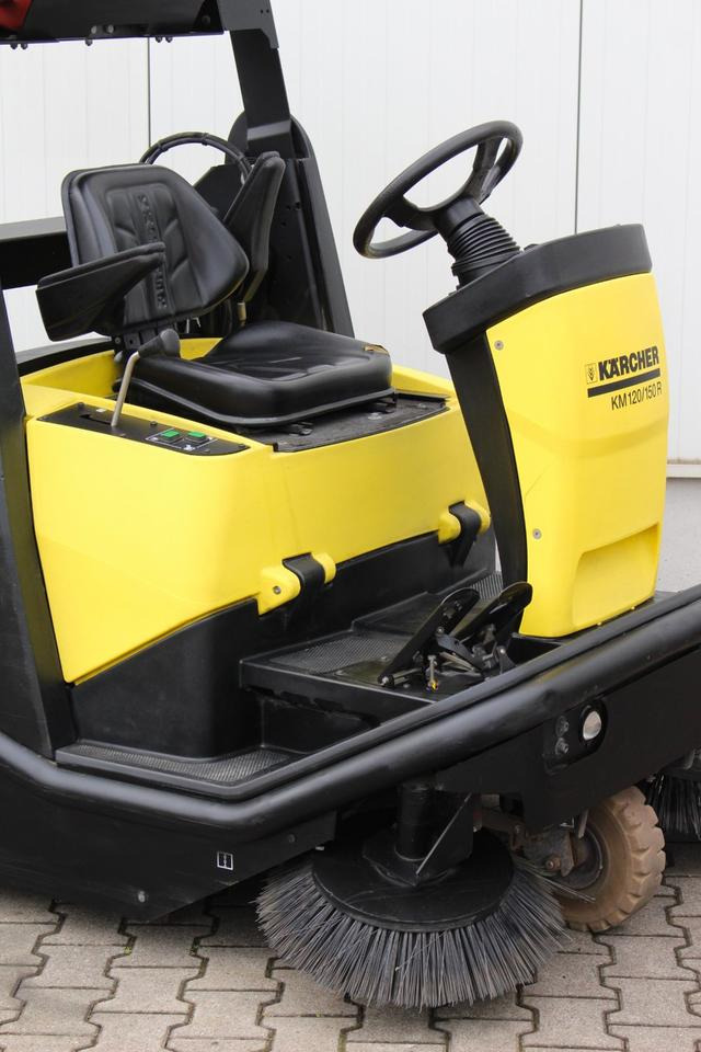 Barredora industrial Kärcher KM120/150R LPG Aufsitz- Kehrsaugmaschine Kehrmaschine Gas: foto 6