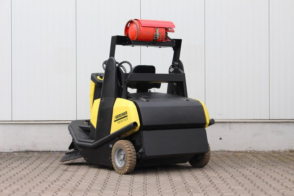 Barredora industrial Kärcher KM120/150R LPG Aufsitz- Kehrsaugmaschine Kehrmaschine Gas: foto 11
