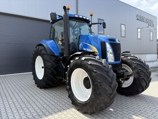 New Holland T8050 - Tractor: foto 1 New Holland T8050 - Tractor: foto 1