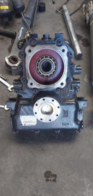 Corraro skrzynia biegów TB172 - Caja de cambios y piezas para Maquinaria de construcción: foto 1 Corraro skrzynia biegów TB172 - Caja de cambios y piezas para Maquinaria de construcción: foto 1