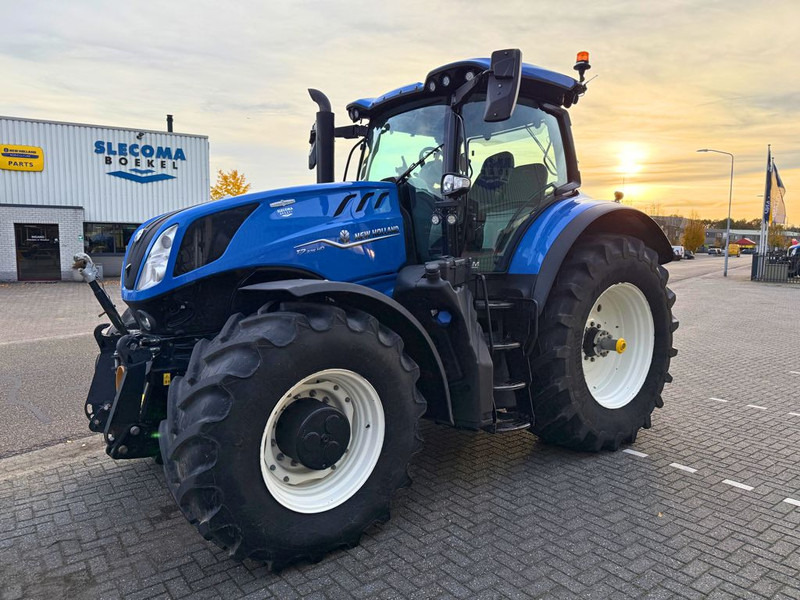 New Holland T7.275HD AC Stage V New Gen - Tractor: foto 1 New Holland T7.275HD AC Stage V New Gen - Tractor: foto 1