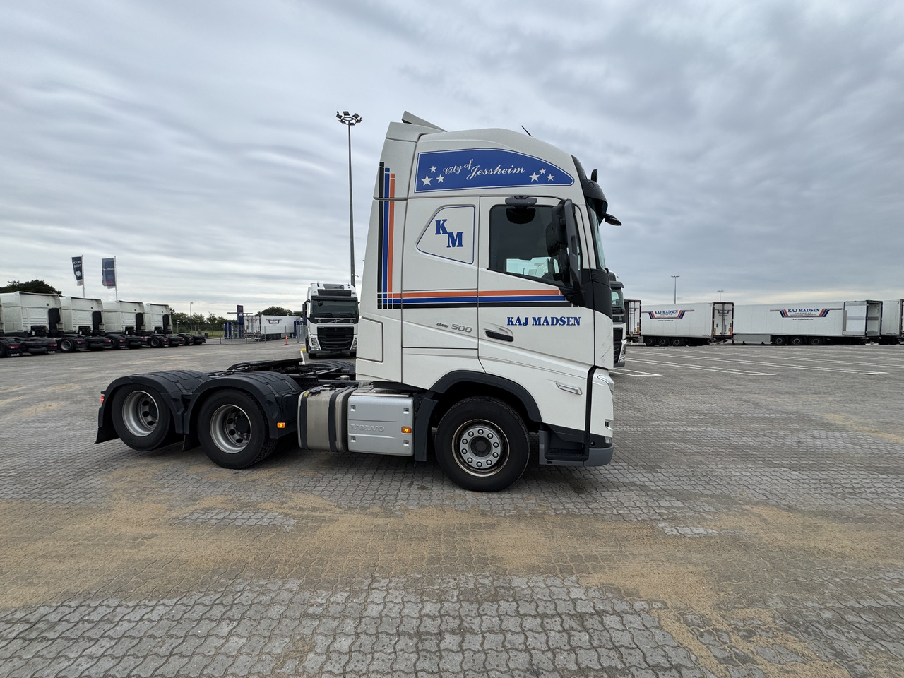VOLVO 6x2 - Cabeza tractora: foto 1 VOLVO 6x2 - Cabeza tractora: foto 1