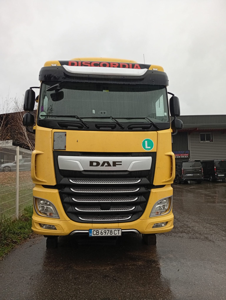 DAF XF430 - FR 73000, damaged engine - Cabeza tractora: foto 1 DAF XF430 - FR 73000, damaged engine - Cabeza tractora: foto 1