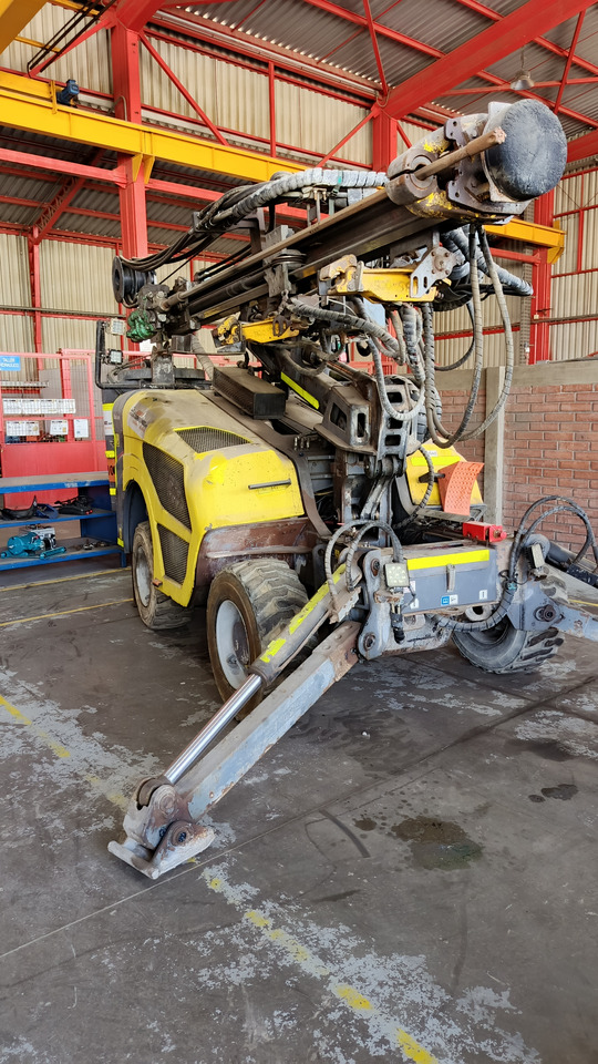 EPIROC T20R - Maquinaria para minería: foto 3 EPIROC T20R - Maquinaria para minería: foto 3