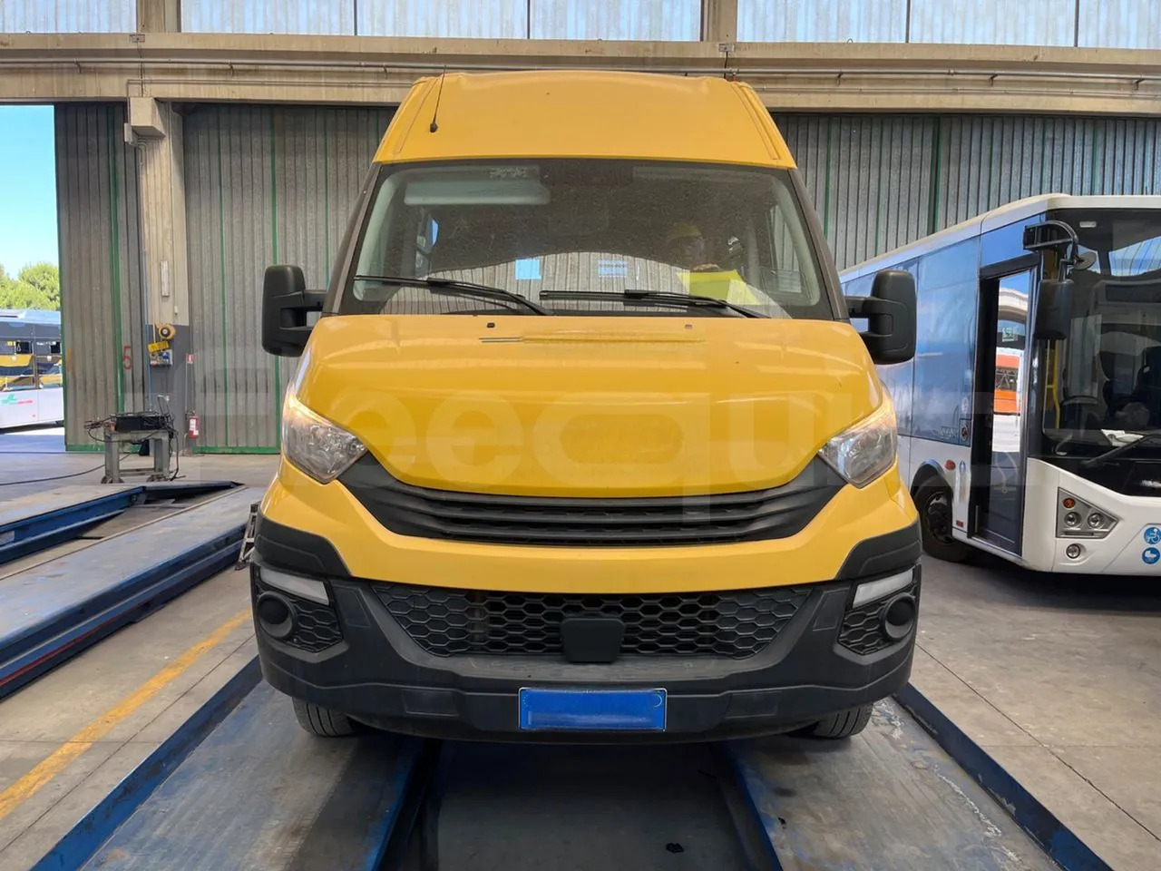 Iveco Daily - Autobús escolar: foto 2 Iveco Daily - Autobús escolar: foto 2