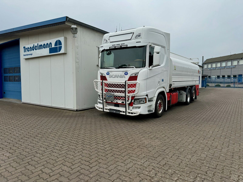 Scania R 500 Tankwagen Benzin-Diesel Oben und Unten Belfüllung - Camión cisterna: foto 1 Scania R 500 Tankwagen Benzin-Diesel Oben und Unten Belfüllung - Camión cisterna: foto 1