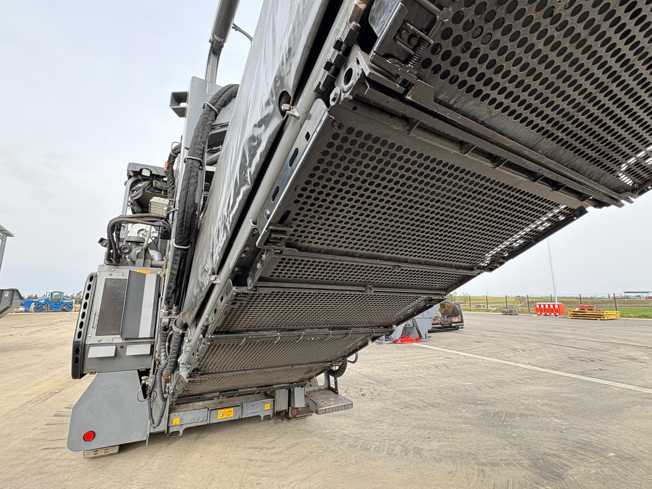 VÖGELE MT 3000-3i OFFSET - Pavimentadora de asfalto: foto 2 VÖGELE MT 3000-3i OFFSET - Pavimentadora de asfalto: foto 2