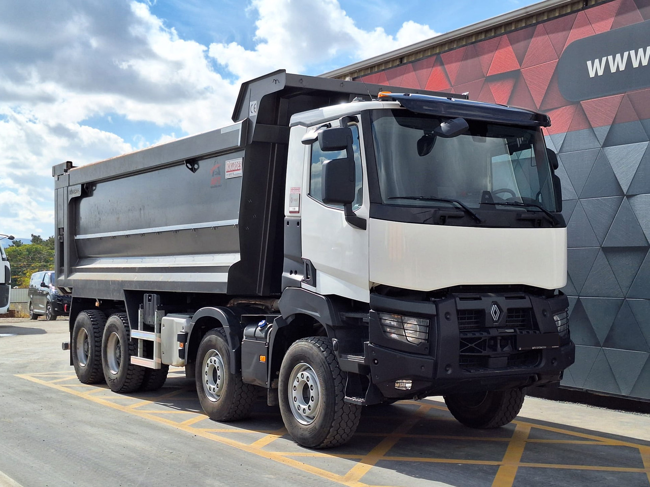 RENAULT K 520 - Camión volquete: foto 3 RENAULT K 520 - Camión volquete: foto 3
