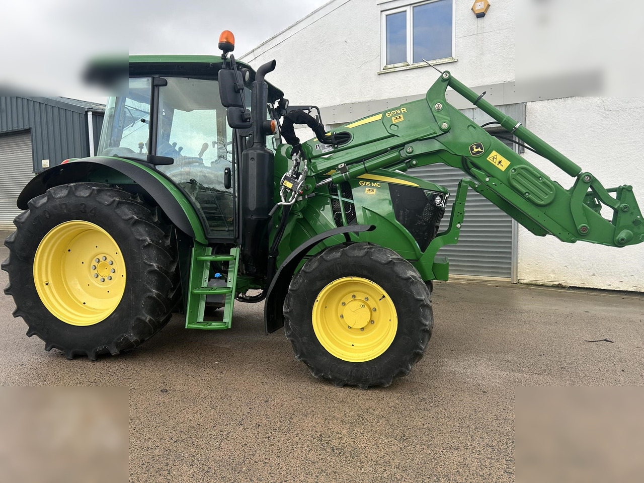 2018 JOHN DEERE 6115MC - Tractor: foto 3 2018 JOHN DEERE 6115MC - Tractor: foto 3