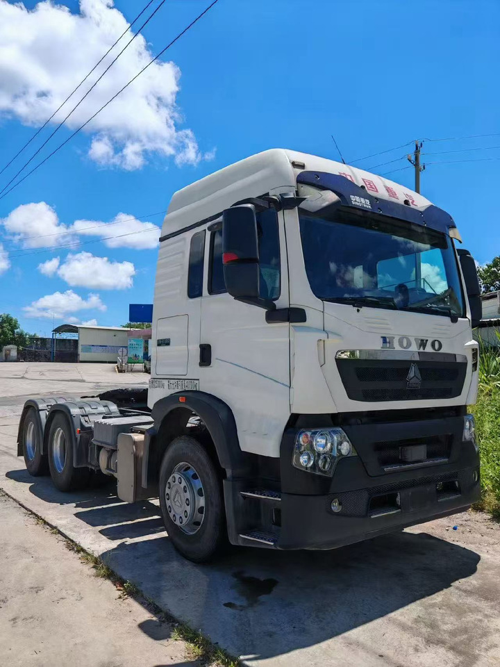 SINOTRUK howo 371,430 ,460 tractor multiple models used and stock new tractors Customizable - Cabeza tractora: foto 3 SINOTRUK howo 371,430 ,460 tractor multiple models used and stock new tractors Customizable - Cabeza tractora: foto 3