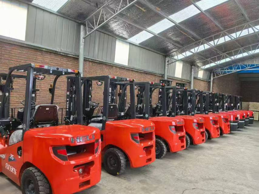 Heli brand new 3.5T diesel forklift(Clamp available) - Carretilla elevadora diésel: foto 2 Heli brand new 3.5T diesel forklift(Clamp available) - Carretilla elevadora diésel: foto 2