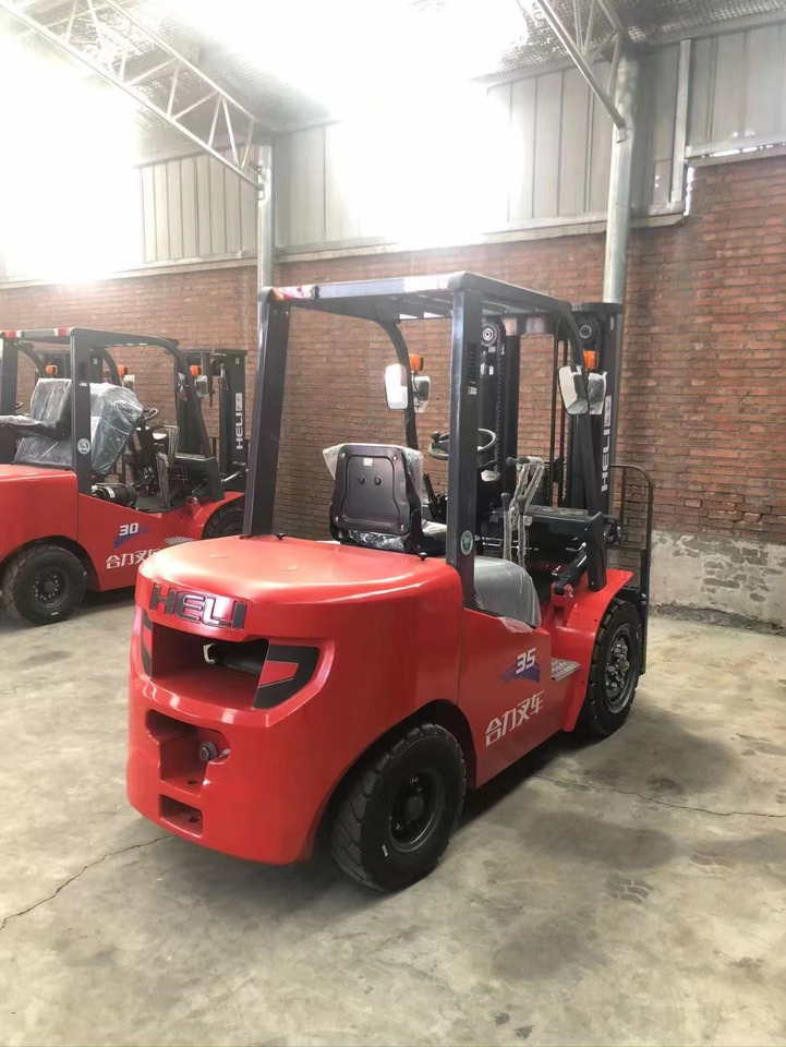 Heli brand new 3.5T diesel forklift(Clamp available) - Carretilla elevadora diésel: foto 5 Heli brand new 3.5T diesel forklift(Clamp available) - Carretilla elevadora diésel: foto 5