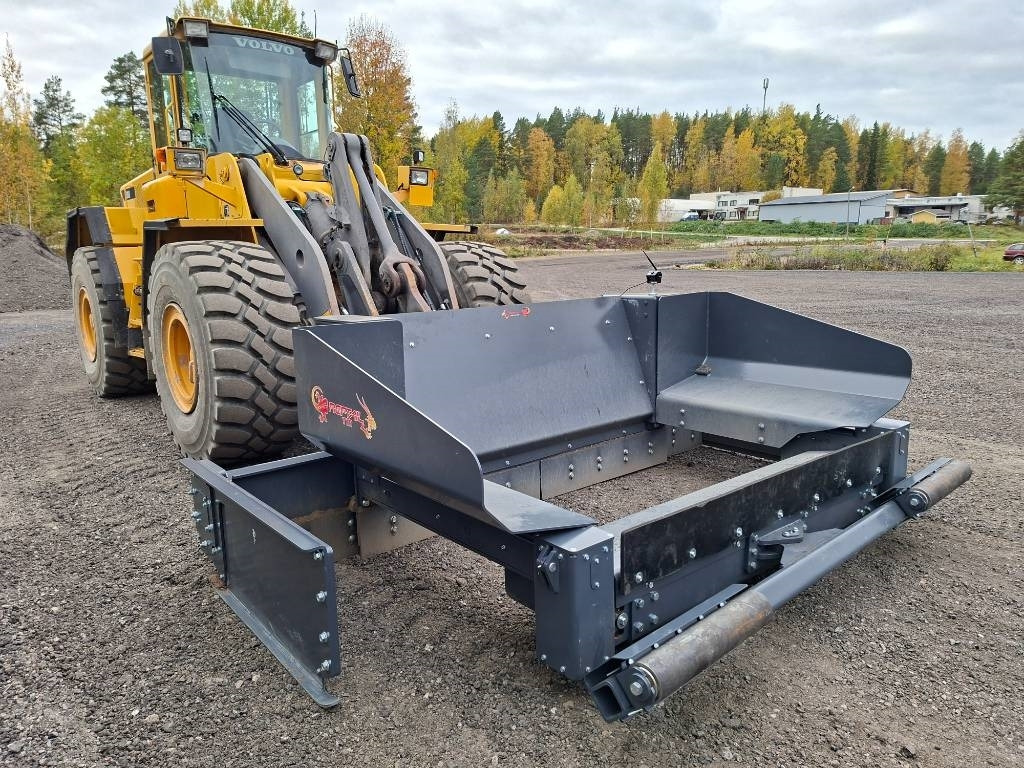 Reptail TM - Grader: foto 1 Reptail TM - Grader: foto 1