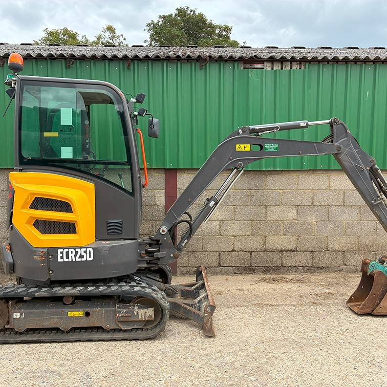 Volvo ECR25D - Miniexcavadora: foto 1 Volvo ECR25D - Miniexcavadora: foto 1