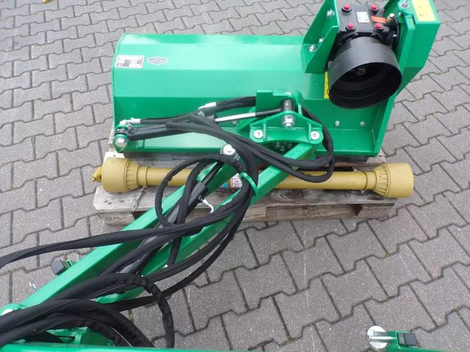 Schlegelmäher mit hydraulischer Seitenverstellung 100 cm - Desbrozadora de martillos: foto 5 Schlegelmäher mit hydraulischer Seitenverstellung 100 cm - Desbrozadora de martillos: foto 5