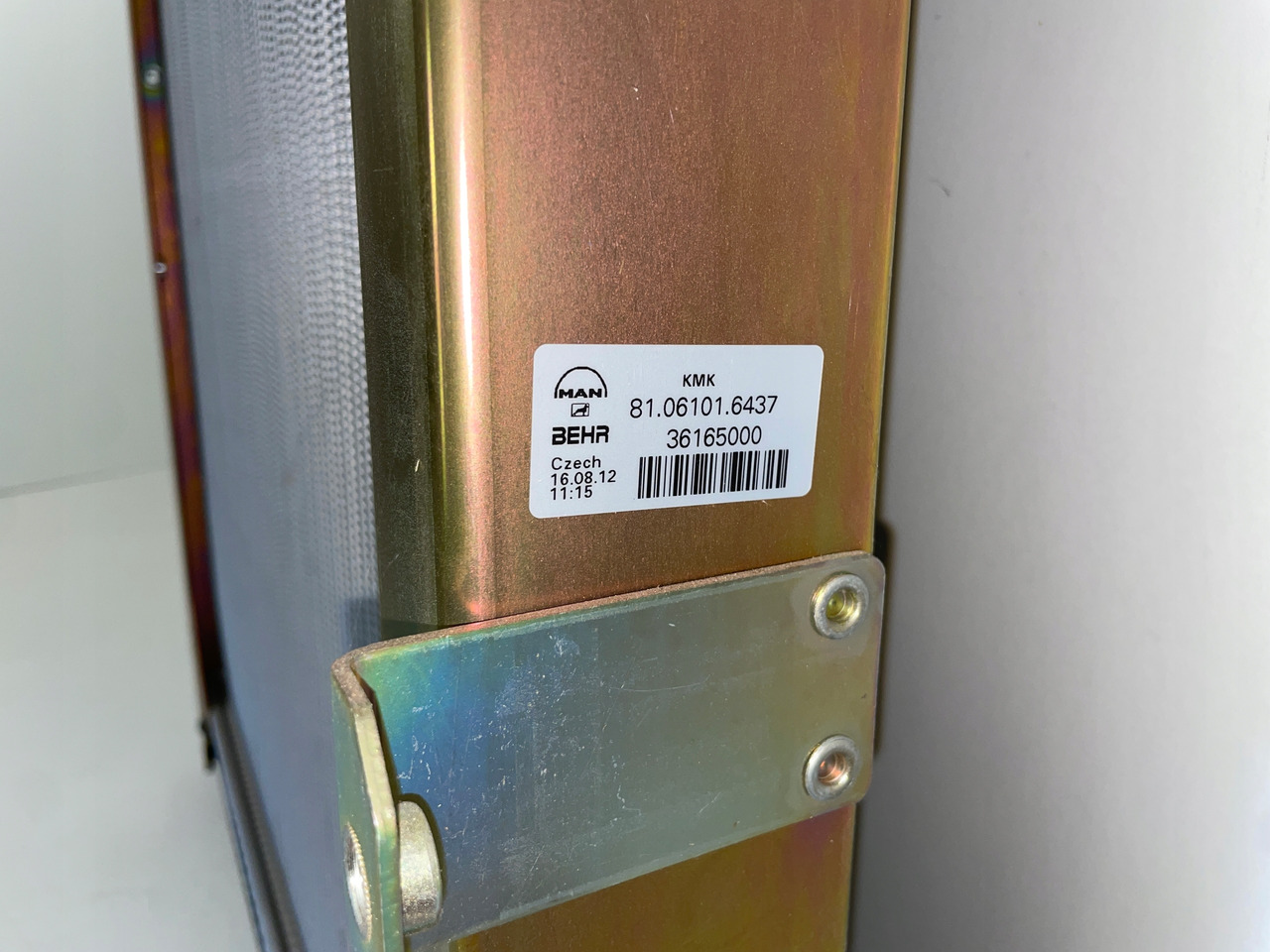 CHŁODNICA WODY MAN F2000 F 90 F 2000 F90 81061016437 - Bomba de refrigerante para Camión: foto 5 CHŁODNICA WODY MAN F2000 F 90 F 2000 F90 81061016437 - Bomba de refrigerante para Camión: foto 5