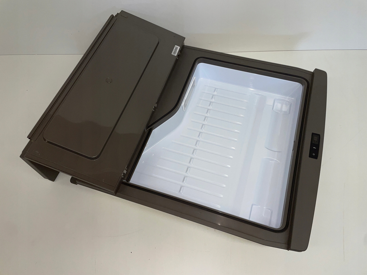 LODÓWKA CHŁODZIARKA SCANIA P G NGS 2770774 - Cabina e interior para Camión: foto 3 LODÓWKA CHŁODZIARKA SCANIA P G NGS 2770774 - Cabina e interior para Camión: foto 3