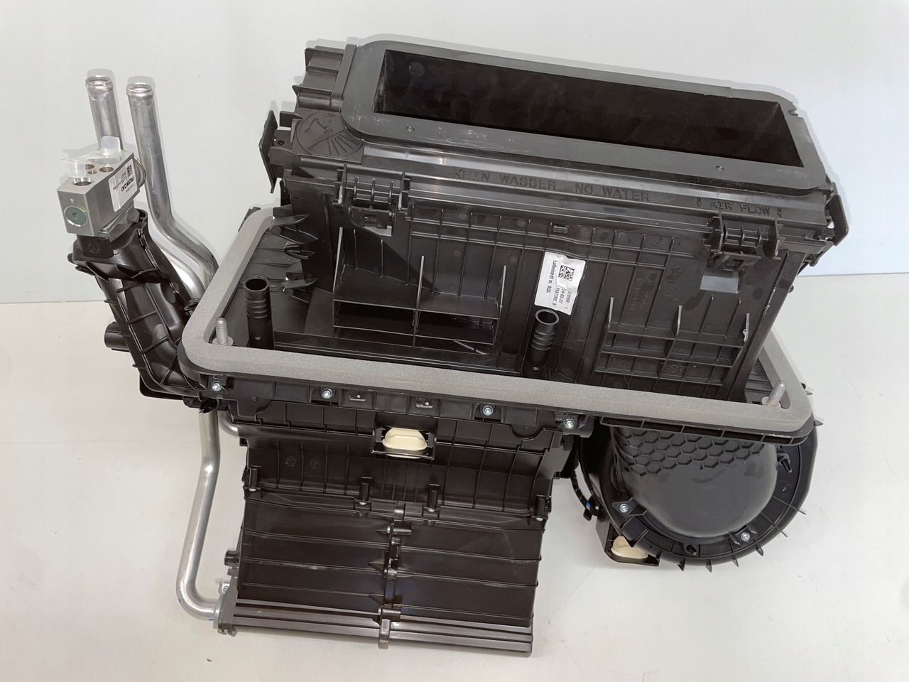 NAGRZEWNICA MAN TG3 TGX 3 TGX-3 81619006459 - Ventilador de habitáculo para Camión: foto 5 NAGRZEWNICA MAN TG3 TGX 3 TGX-3 81619006459 - Ventilador de habitáculo para Camión: foto 5