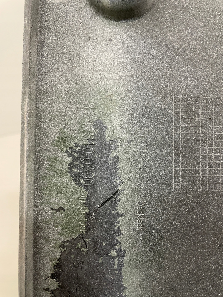 PRAWE ZAKOŃCZENIE ZDERZAKA MAN TGX TG3 MASKOWNICA 81416100988 - Parachoques para Camión: foto 3 PRAWE ZAKOŃCZENIE ZDERZAKA MAN TGX TG3 MASKOWNICA 81416100988 - Parachoques para Camión: foto 3