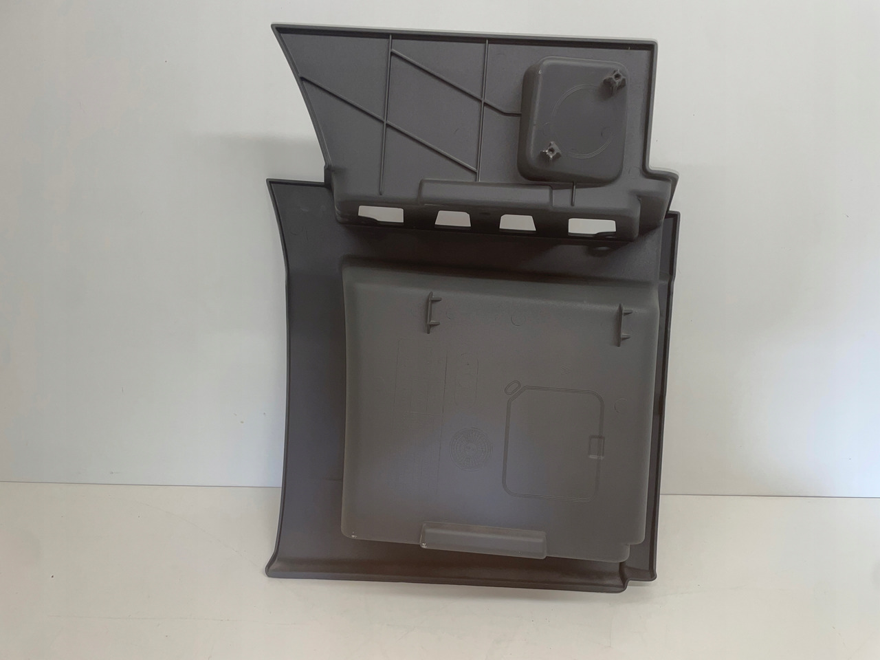 STOPNICA DOLNY STOPIEŃ MAN TGX TGX3 TG-3 81615200075 - Peldaño para Camión: foto 4 STOPNICA DOLNY STOPIEŃ MAN TGX TGX3 TG-3 81615200075 - Peldaño para Camión: foto 4