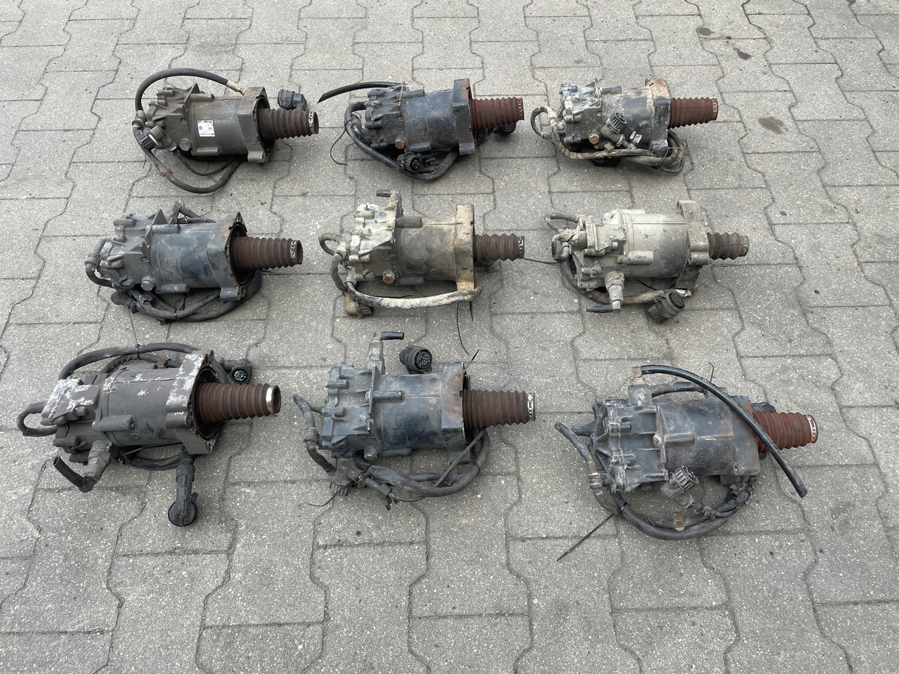 WYSPRZĘGLIK SKRZYNI MAN TGX TGS TGA AUTOMAT K013727 - Cilindro de embrague para Camión: foto 5 WYSPRZĘGLIK SKRZYNI MAN TGX TGS TGA AUTOMAT K013727 - Cilindro de embrague para Camión: foto 5