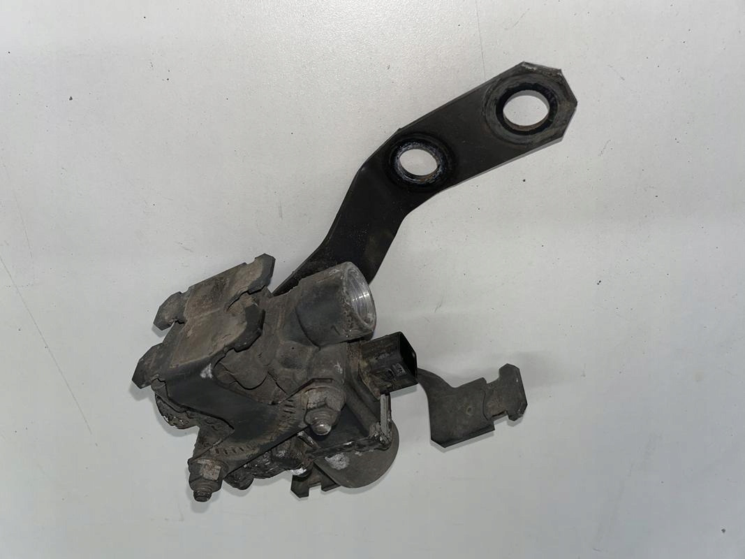 ZAWÓR CIŚNIENIA MERCEDES ACTROS MP4 A0054299244 - Suspensión para Camión: foto 3 ZAWÓR CIŚNIENIA MERCEDES ACTROS MP4 A0054299244 - Suspensión para Camión: foto 3