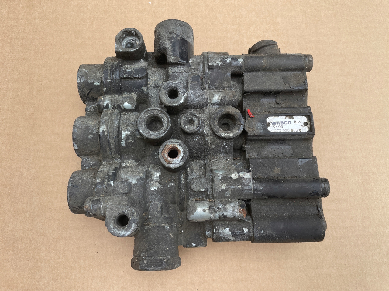 ZAWÓR PODUSZEK ECAS MAN TGA TGX TGS 4729000570 - Suspensión neumática para Camión: foto 3 ZAWÓR PODUSZEK ECAS MAN TGA TGX TGS 4729000570 - Suspensión neumática para Camión: foto 3