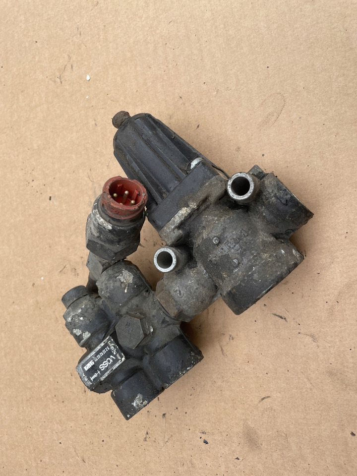 ZAWÓR REDUKCUJNY REDUKTOR CIŚNIENIA MAN TGA TGX TGS 4750103000 - Suspensión neumática para Camión: foto 2 ZAWÓR REDUKCUJNY REDUKTOR CIŚNIENIA MAN TGA TGX TGS 4750103000 - Suspensión neumática para Camión: foto 2