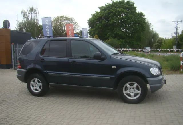 Mercedes-Benz ML 270 2.7CDI CIĘŻARYY 2-OSOBY 3.365KG-NA HAKU - Furgoneta pequeña: foto 5 Mercedes-Benz ML 270 2.7CDI CIĘŻARYY 2-OSOBY 3.365KG-NA HAKU - Furgoneta pequeña: foto 5