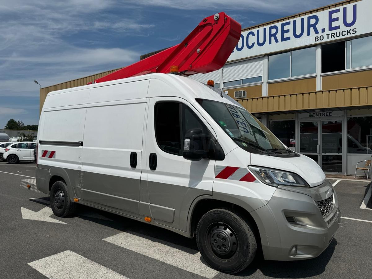 Citroën Jumper - Plataforma elevadora, Furgoneta: foto 4 Citroën Jumper - Plataforma elevadora, Furgoneta: foto 4