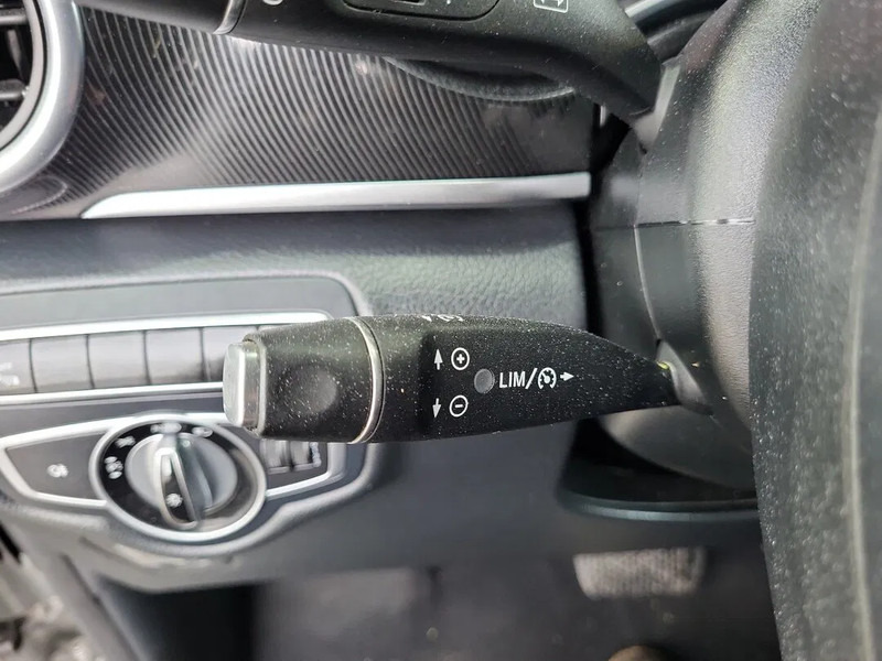 Furgoneta pequeña, Furgoneta combi Mercedes-Benz V-Klasse: foto 19