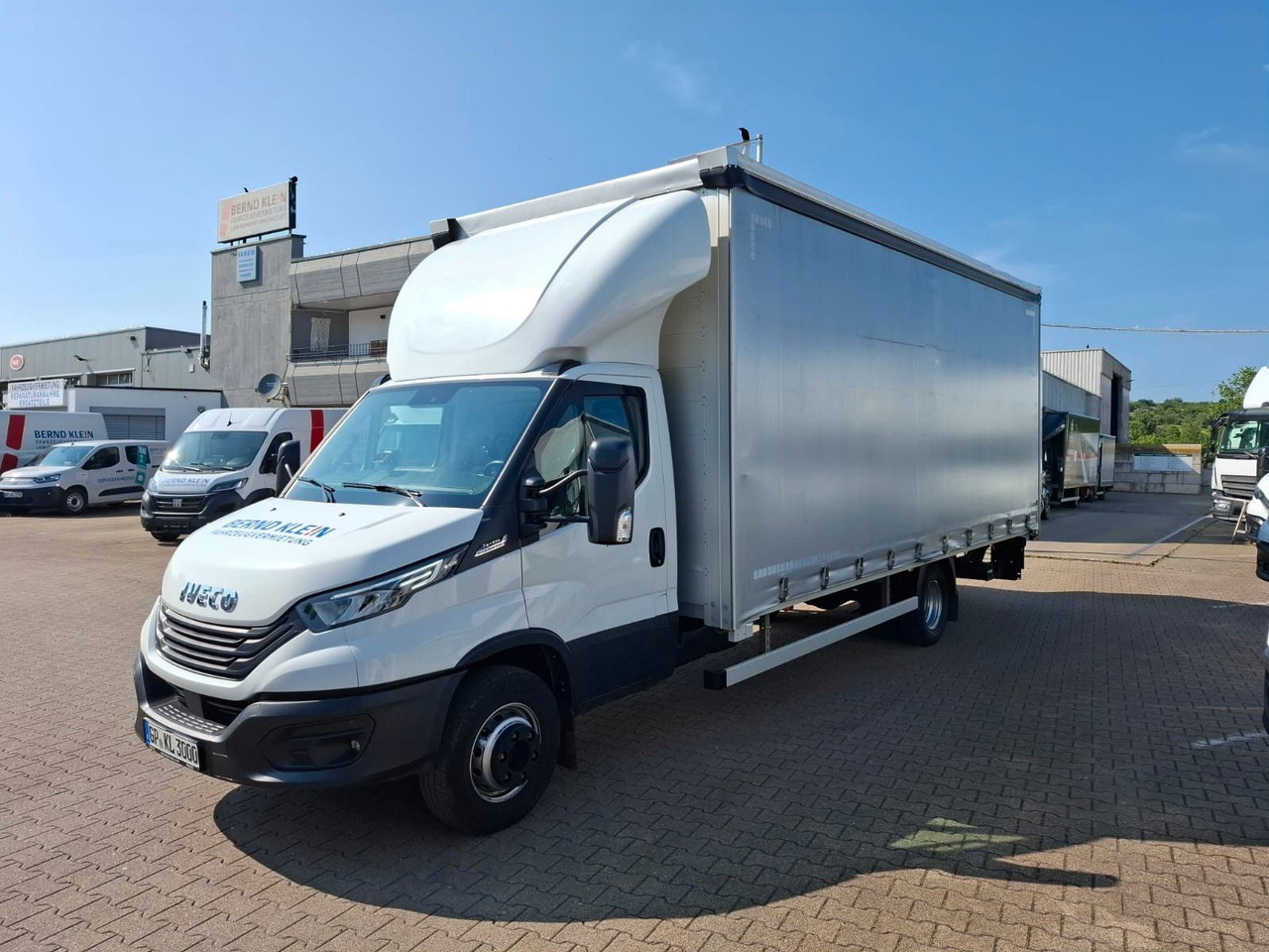 Iveco 72-210P/A8,Luft,HiMatic,LBW,Schiebepl., - Furgoneta con lona: foto 1 Iveco 72-210P/A8,Luft,HiMatic,LBW,Schiebepl., - Furgoneta con lona: foto 1