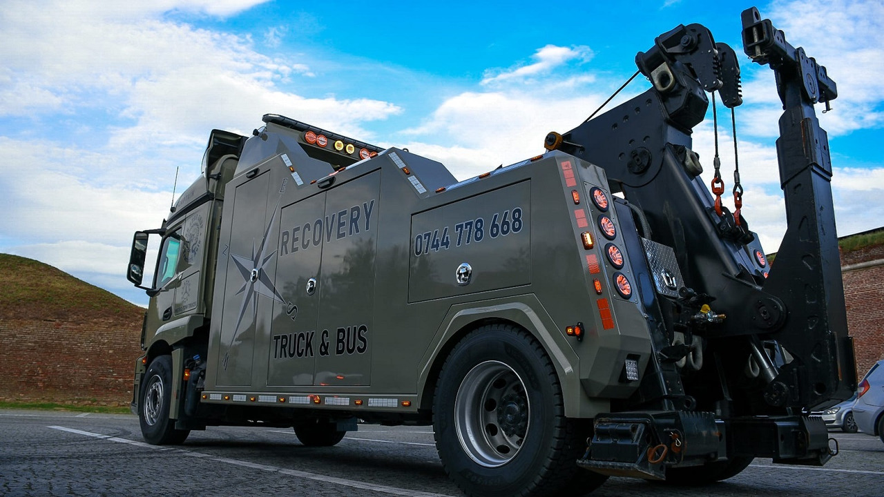 MERCEDES-BENZ Actros 1836 - Grua de remolque autos: foto 4 MERCEDES-BENZ Actros 1836 - Grua de remolque autos: foto 4