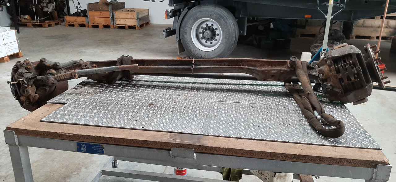 Gebrauchte DB 8.14, Vorderachse, Artikel - Nr. : 81.99999 - 9999 - Eje delantero para Camión: foto 5 Gebrauchte DB 8.14, Vorderachse, Artikel - Nr. : 81.99999 - 9999 - Eje delantero para Camión: foto 5