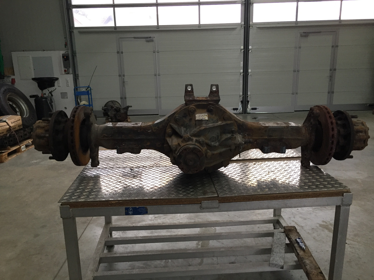 Eje posterior para Camión Gebrauchte Hinterachse MAN TGM 15.280, Typ : HY 11 3000, Artikel - Nr. : 81.35010 - 6169: foto 6 Eje posterior para Camión Gebrauchte Hinterachse MAN TGM 15.280, Typ : HY 11 3000, Artikel - Nr. : 81.35010 - 6169: foto 6