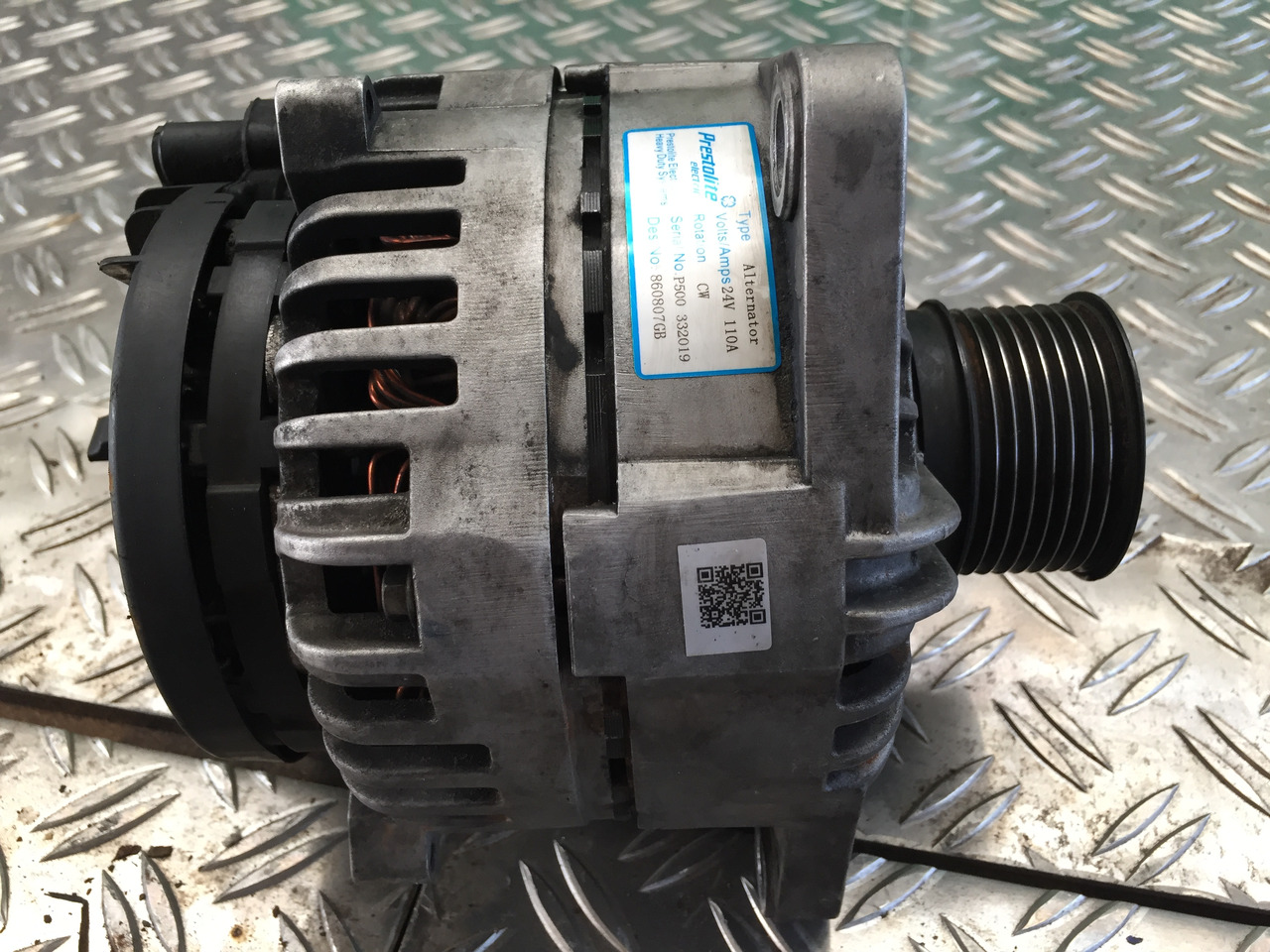 Alternador para Camión Gebrauchte Lichtmaschine MB Axor 1824, Motor Typ OM 906 LA, Artikel - Nr. : A 012 154 67 02: foto 9 Alternador para Camión Gebrauchte Lichtmaschine MB Axor 1824, Motor Typ OM 906 LA, Artikel - Nr. : A 012 154 67 02: foto 9