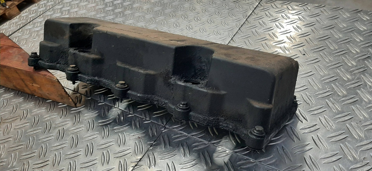 Gebrauchte MAN TGL Motortyp 8.180 LF , Zylinderkopfhaube, Artikel - Nr. : 51.03400 - 6008 - Cabezal de bloque para Camión: foto 1 Gebrauchte MAN TGL Motortyp 8.180 LF , Zylinderkopfhaube, Artikel - Nr. : 51.03400 - 6008 - Cabezal de bloque para Camión: foto 1