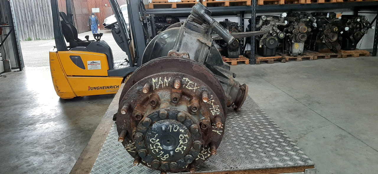 Gebrauchte MAN TGX 26.480 XXL, Vorderachse, Artikel - Nr. : 81.35010 - 6256 - Eje delantero para Camión: foto 3 Gebrauchte MAN TGX 26.480 XXL, Vorderachse, Artikel - Nr. : 81.35010 - 6256 - Eje delantero para Camión: foto 3