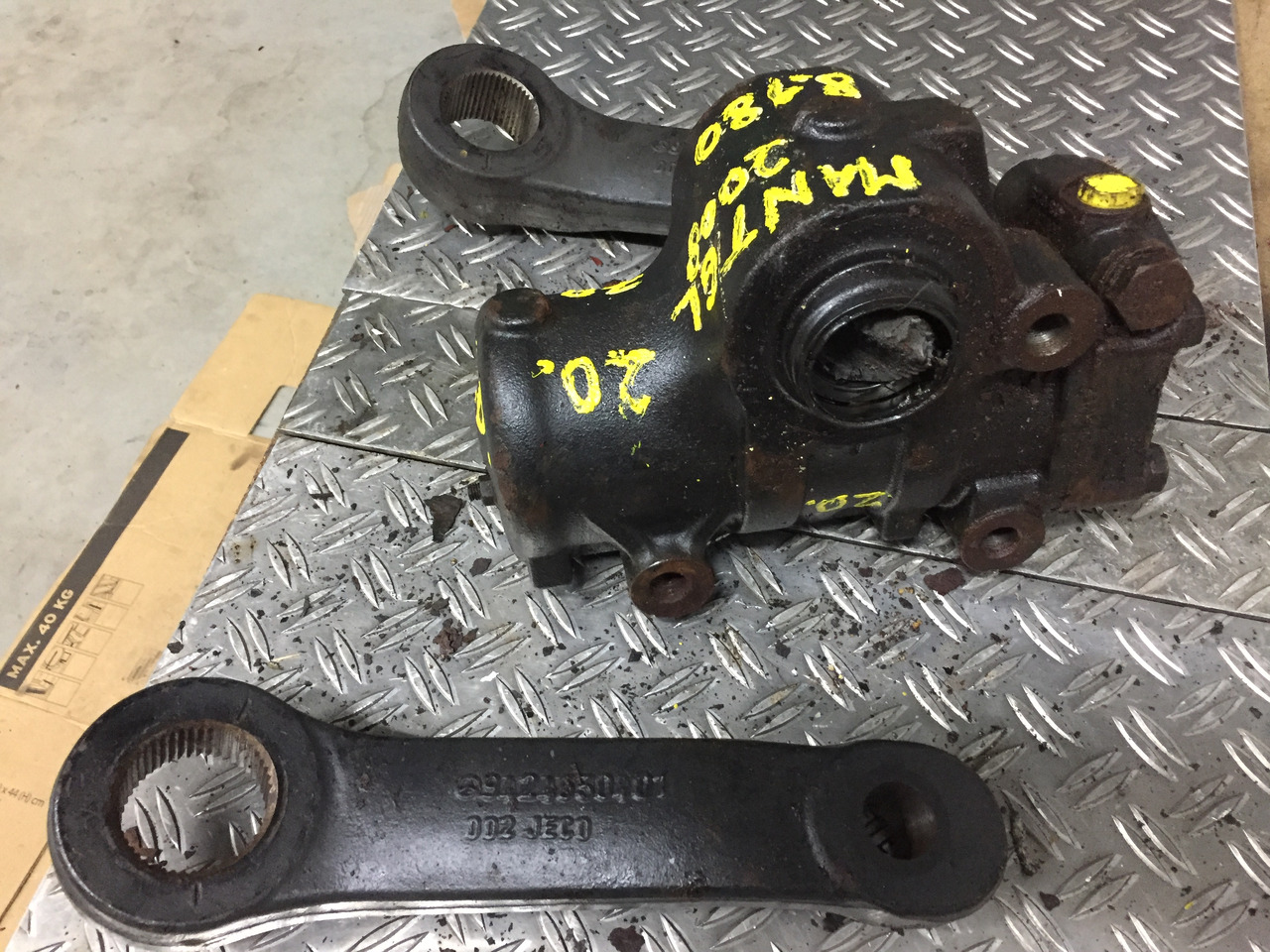 Gebrauchtes Lenkgetriebe MAN TGL, 8.180, Artikel - Nr.: 81.9999 - 9999 - Caja de dirección para Camión: foto 5 Gebrauchtes Lenkgetriebe MAN TGL, 8.180, Artikel - Nr.: 81.9999 - 9999 - Caja de dirección para Camión: foto 5