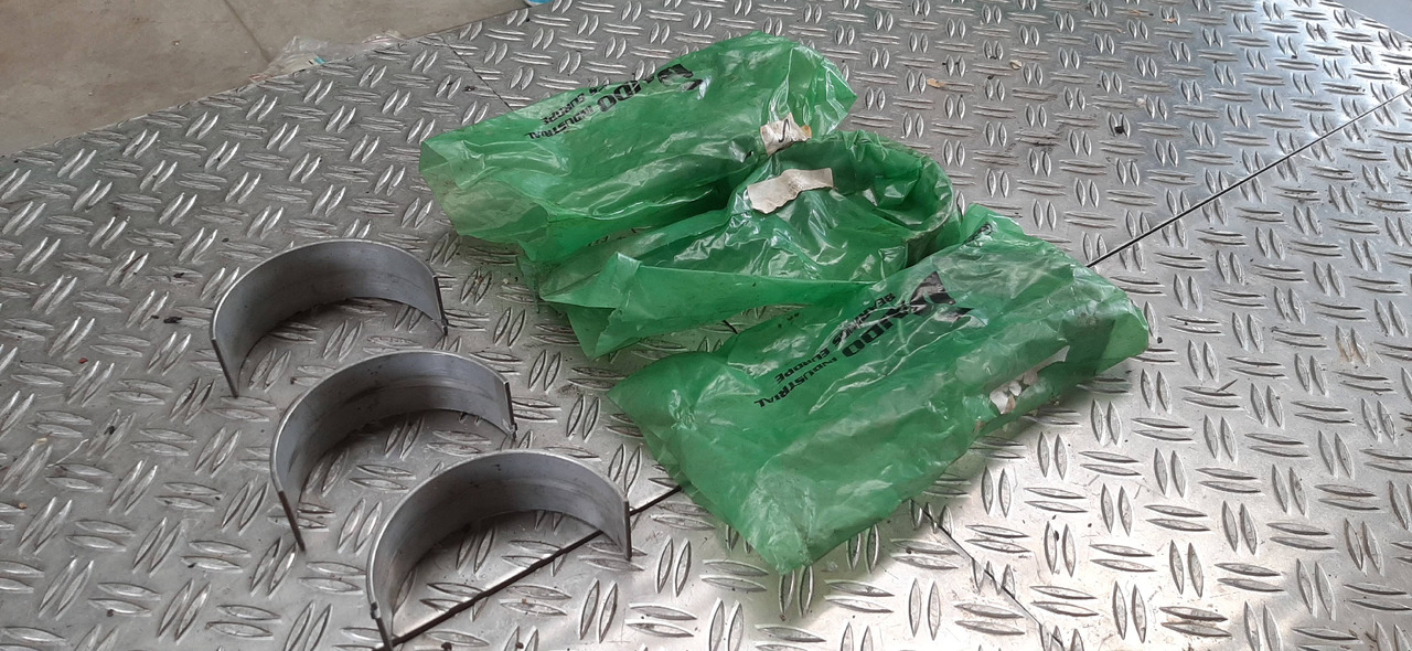 Neuwertige DAIDO Lager, Schellen, halbrund für Waukesha Gasmotor, Artikel - Nr. : 81.99999 - 9999 - Cojinete de motor para Camión: foto 4 Neuwertige DAIDO Lager, Schellen, halbrund für Waukesha Gasmotor, Artikel - Nr. : 81.99999 - 9999 - Cojinete de motor para Camión: foto 4