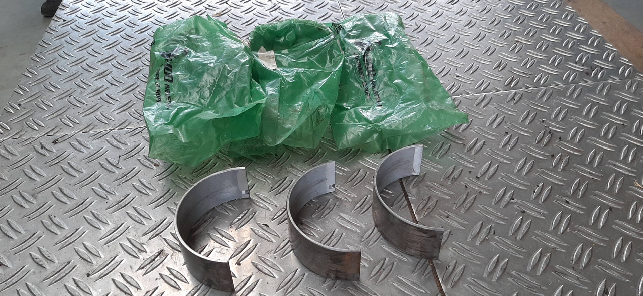 Neuwertige DAIDO Lager, Schellen, halbrund für Waukesha Gasmotor, Artikel - Nr. : 81.99999 - 9999 - Cojinete de motor para Camión: foto 2 Neuwertige DAIDO Lager, Schellen, halbrund für Waukesha Gasmotor, Artikel - Nr. : 81.99999 - 9999 - Cojinete de motor para Camión: foto 2