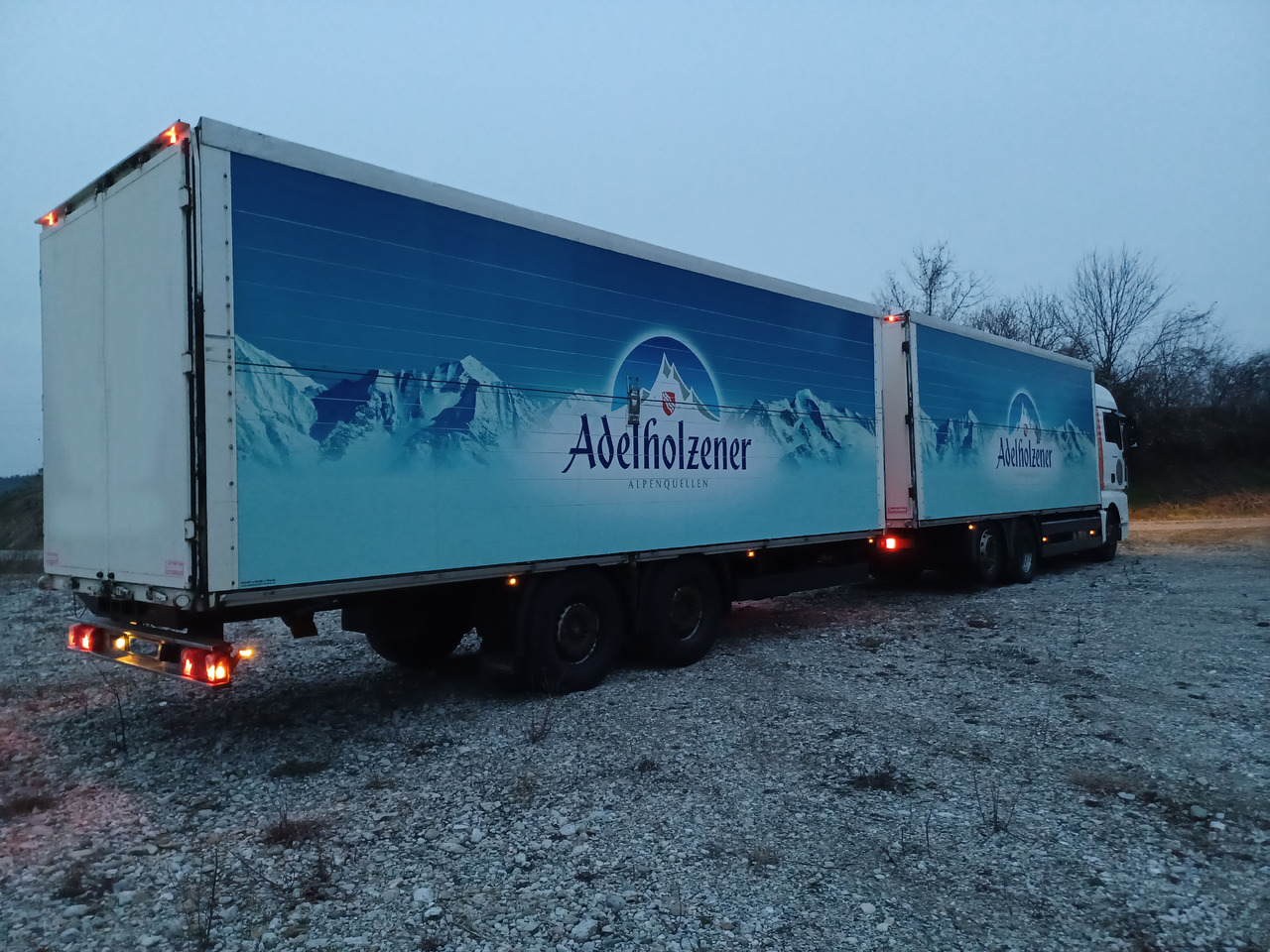 Tandem Getränke Anhänger Geidobler, TYP : TD GAL 18 - Remolque transporte de bebidas: foto 4 Tandem Getränke Anhänger Geidobler, TYP : TD GAL 18 - Remolque transporte de bebidas: foto 4