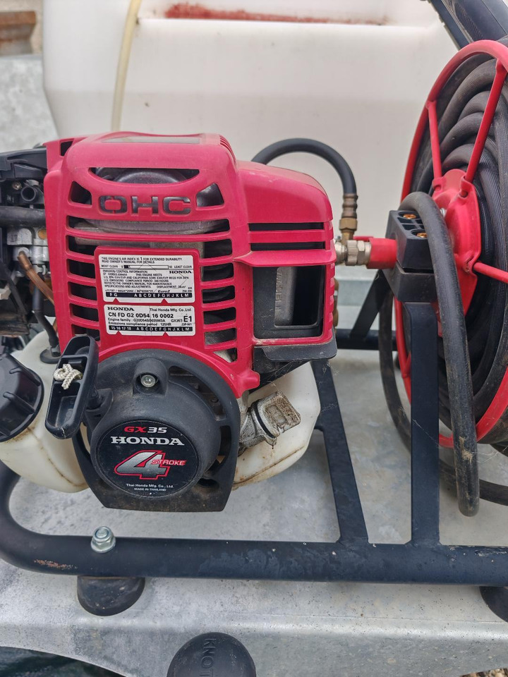 Tank na prikolici - Equipo de construcción, Remolque: foto 3 Tank na prikolici - Equipo de construcción, Remolque: foto 3