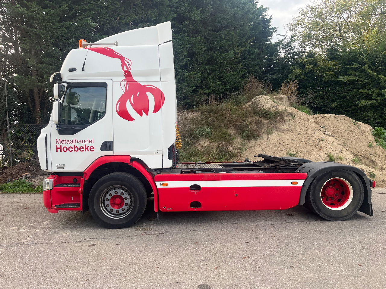 Renault Premium 320 - Cabeza tractora: foto 2 Renault Premium 320 - Cabeza tractora: foto 2