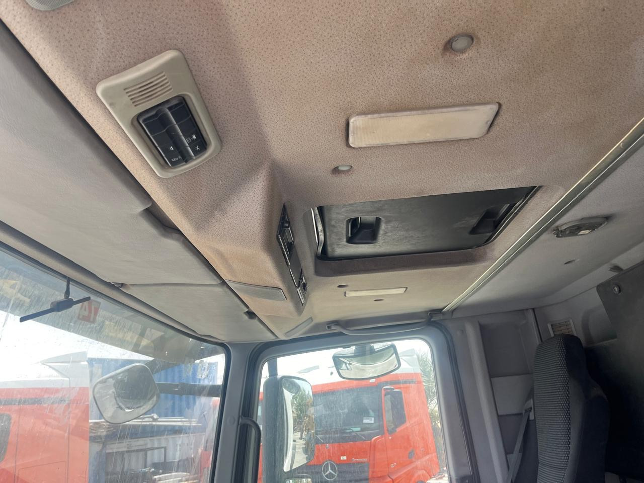 MERCEDES-BENZ Actros 3341 - Camión chasis: foto 5 MERCEDES-BENZ Actros 3341 - Camión chasis: foto 5