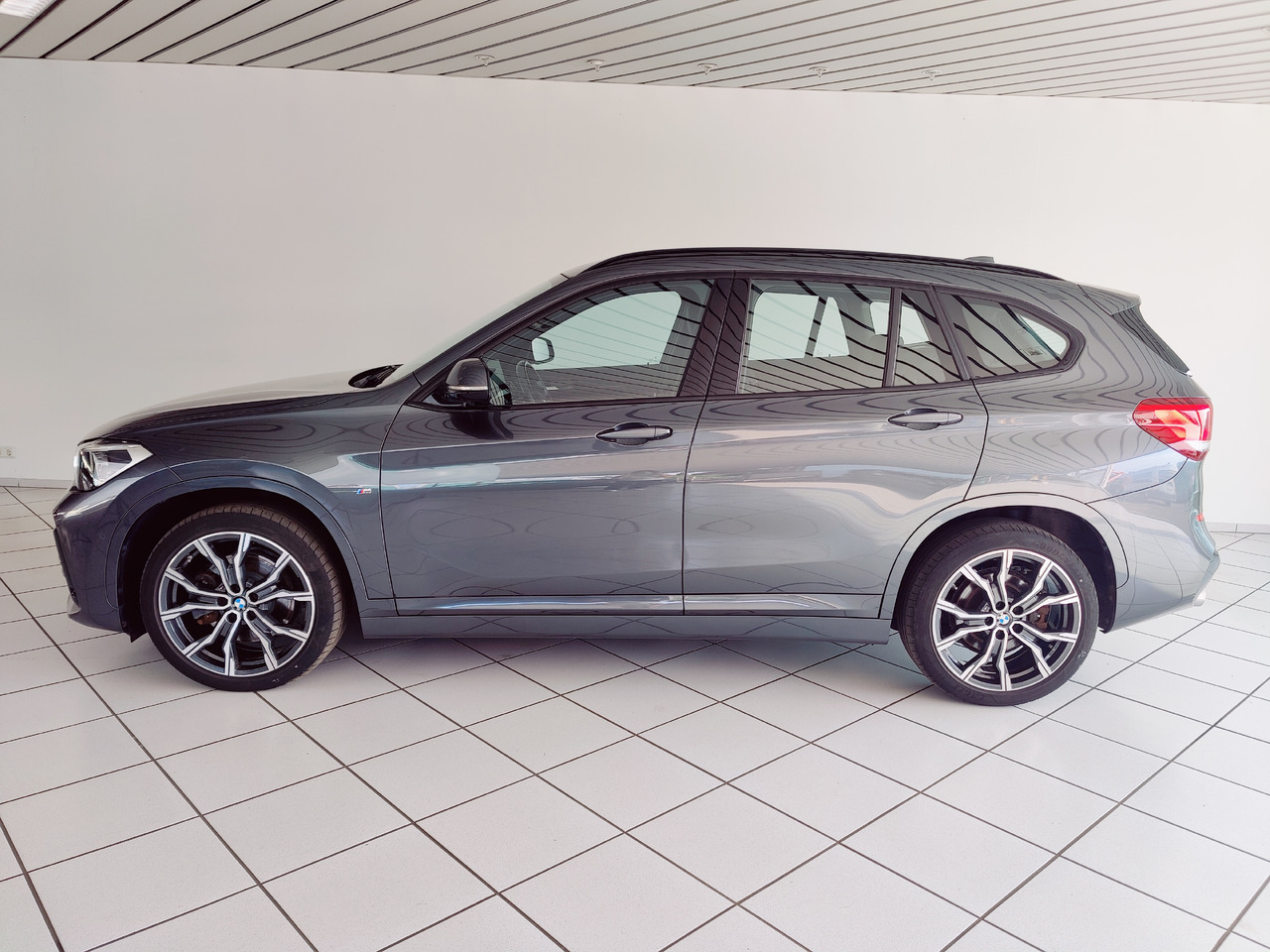 BMW X1 xDrive 20 d M Sport Navi Ambiente PDC SHZ Apple Android - SUV/ Todoterreno: foto 5 BMW X1 xDrive 20 d M Sport Navi Ambiente PDC SHZ Apple Android - SUV/ Todoterreno: foto 5