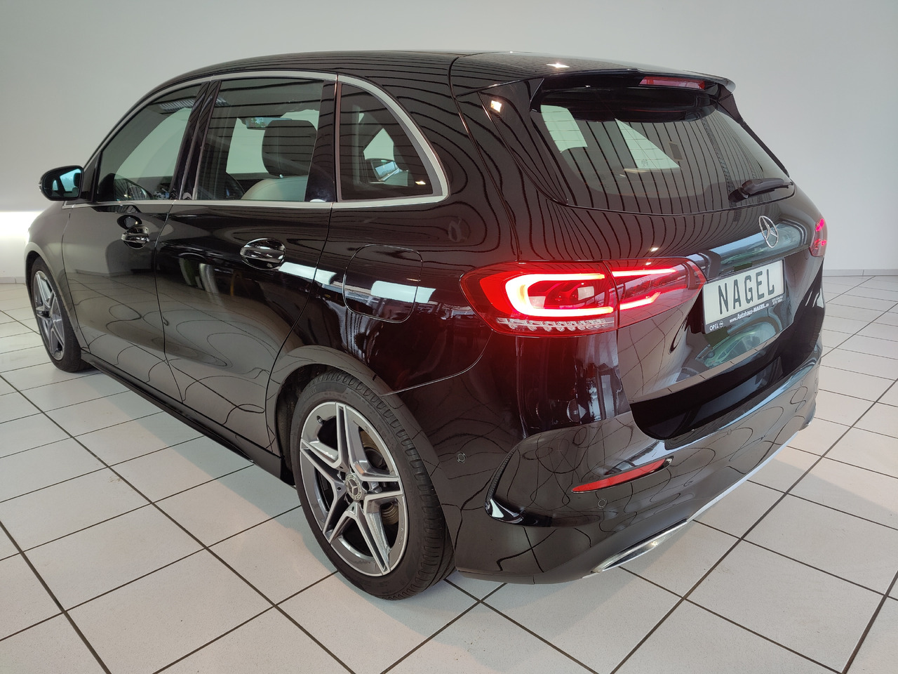 Mercedes-Benz B 200 d 8G-DCT AMG Line Navi LED Sport DAB Rükam - Coche: foto 5 Mercedes-Benz B 200 d 8G-DCT AMG Line Navi LED Sport DAB Rükam - Coche: foto 5