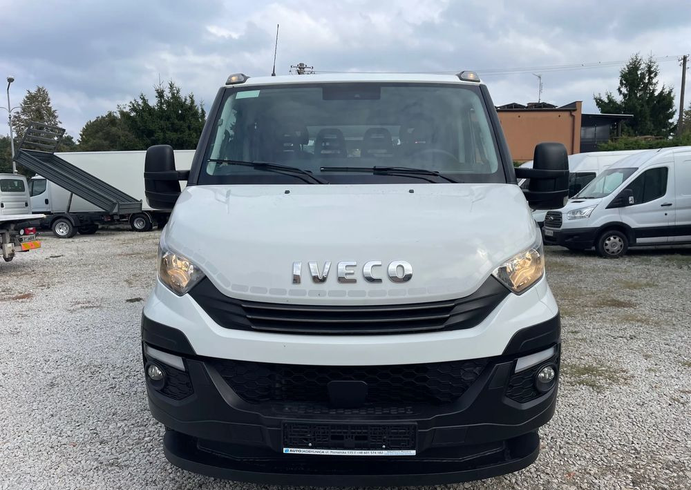 Iveco Daily 70C18 Hi-Matic Pomoc drogowa Holownik 2019r - Grua de remolque autos: foto 2 Iveco Daily 70C18 Hi-Matic Pomoc drogowa Holownik 2019r - Grua de remolque autos: foto 2