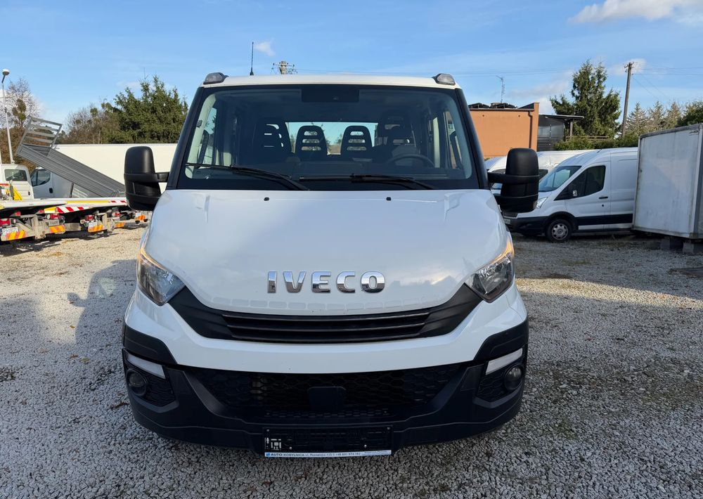 Iveco Daily 70C18 Pomoc drogowa Laweta 2019r Hi-Matic - Grua de remolque autos: foto 2 Iveco Daily 70C18 Pomoc drogowa Laweta 2019r Hi-Matic - Grua de remolque autos: foto 2